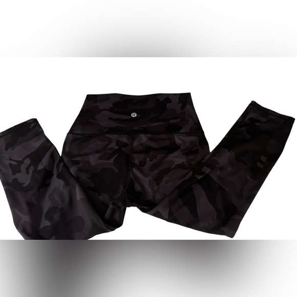 Lululemon Wunder Under Crop (Hi-Rise) *Full-On Luon 21"
Incognito Camo grey - Picture 3 of 4
